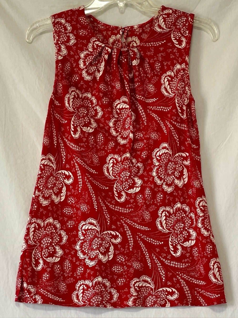 92% Silk Red & White Floral Pleated Tank Blouse, measurements included